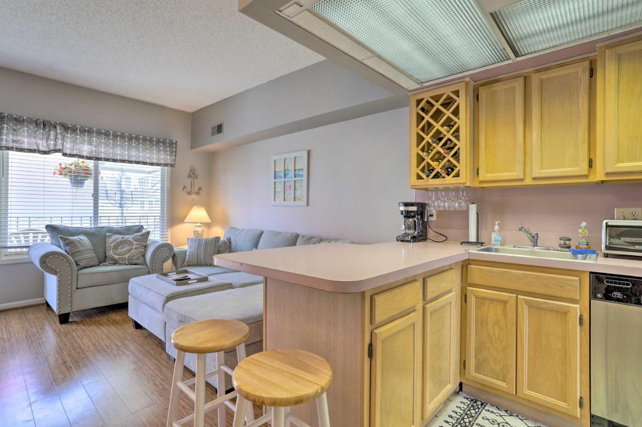 Quaint Wildwood Condo About Walk To Beach! Exterior photo