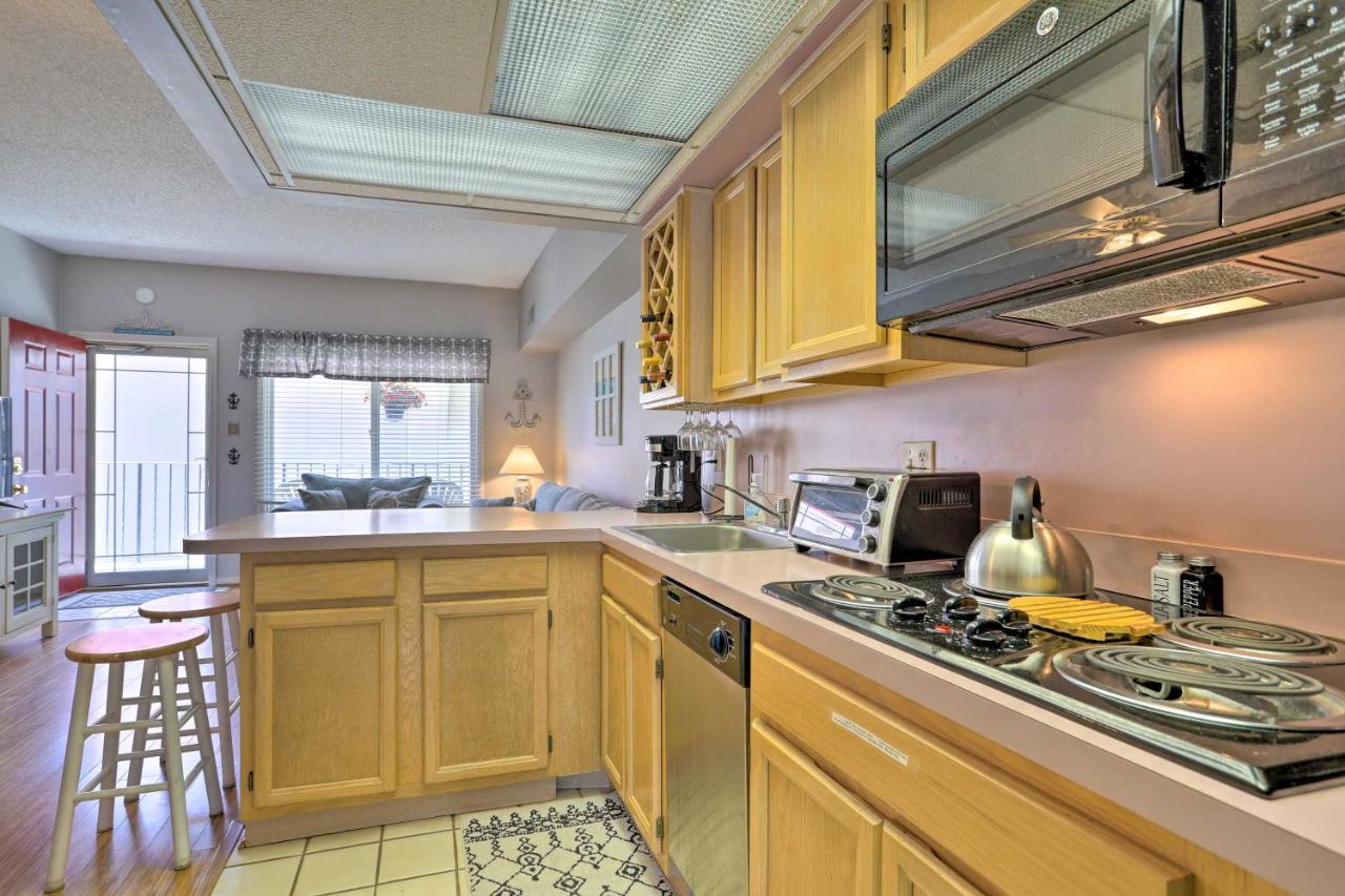 Quaint Wildwood Condo About Walk To Beach! Exterior photo