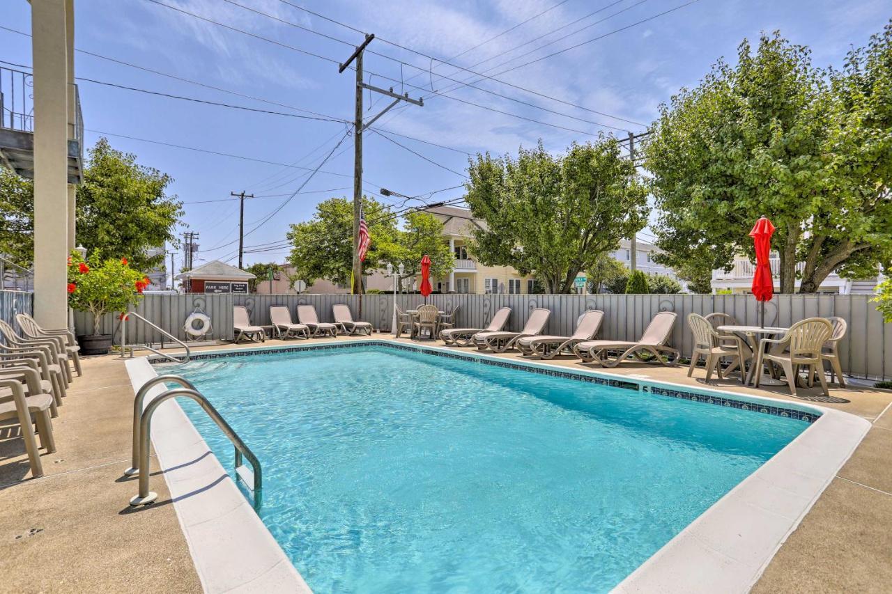 Quaint Wildwood Condo About Walk To Beach! Exterior photo