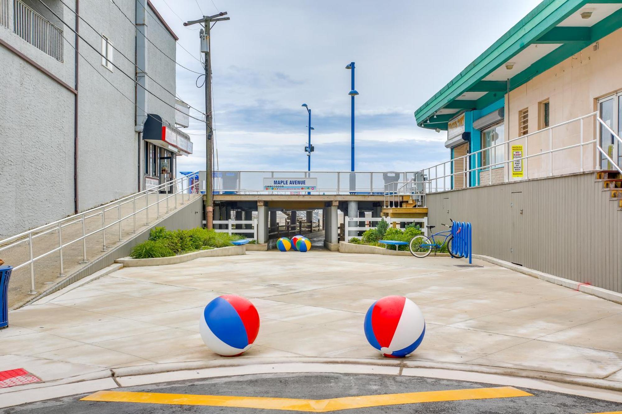 Quaint Wildwood Condo About Walk To Beach! Exterior photo