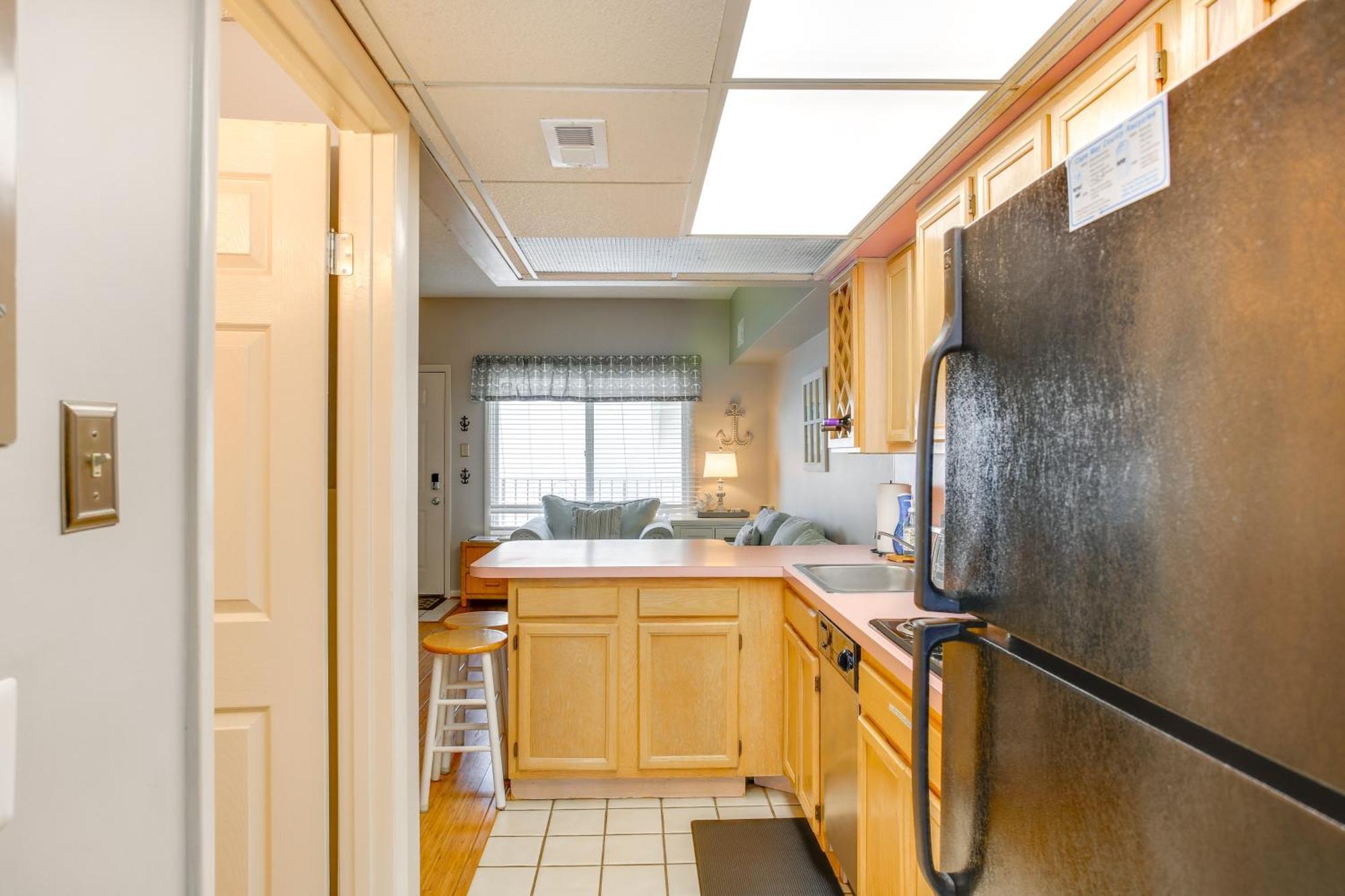 Quaint Wildwood Condo About Walk To Beach! Exterior photo